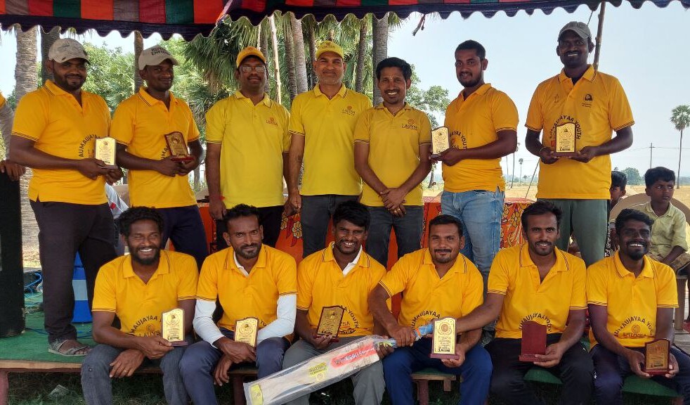 Cricket Bat distribution to Team Venkatapur