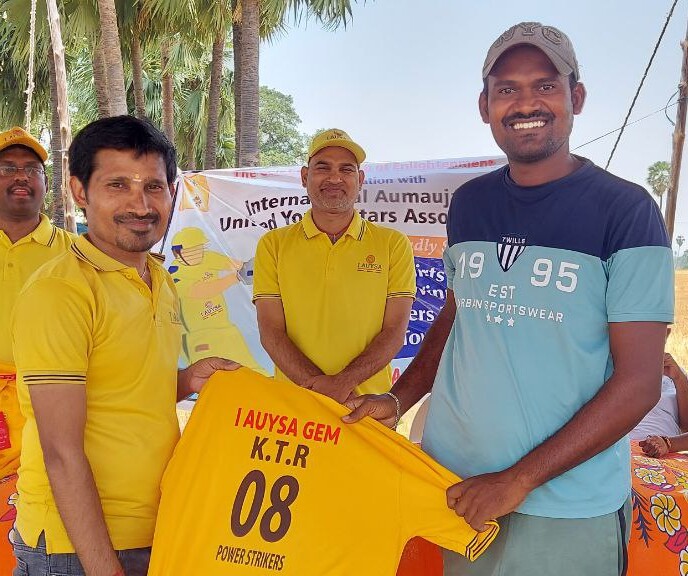 T-shirt Distribution to Venkatapur team